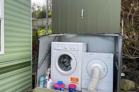 external laundry
