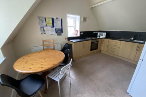 Kitchen Seating Area