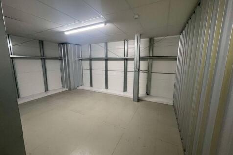 215sqft Unit