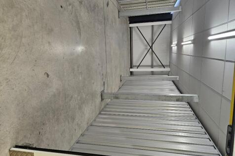 Unit 0109: 450sqft