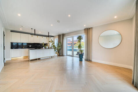 1371703-8-68fa520...