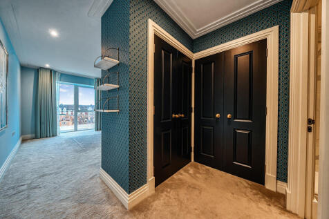 1371703-20-68fa52...