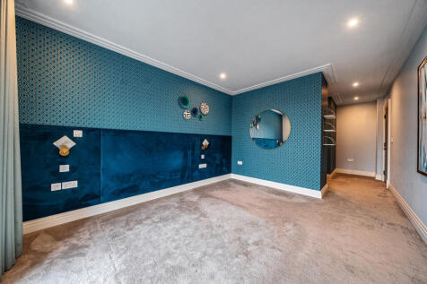 1371703-17-68fa52...