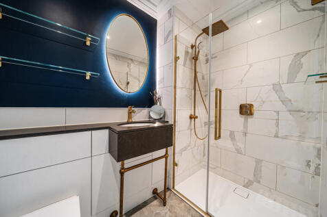 1371703-15-68fa52...