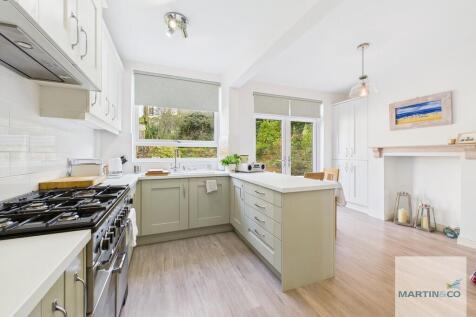 Kitchen Diner 2