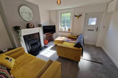 Front Lounge