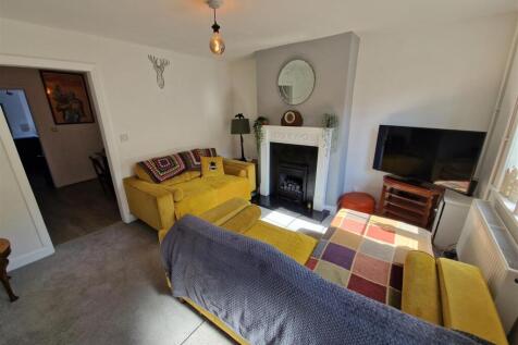 Front Lounge