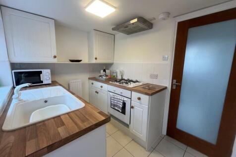 Kitchen 1_result.jpg