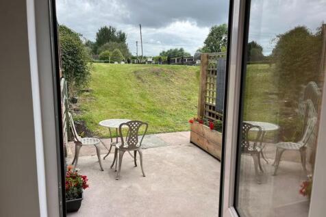 Outside 1_result.jpg