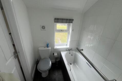 Bathroom 3_result.jpg