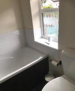 Bathroom 1_result.jpg