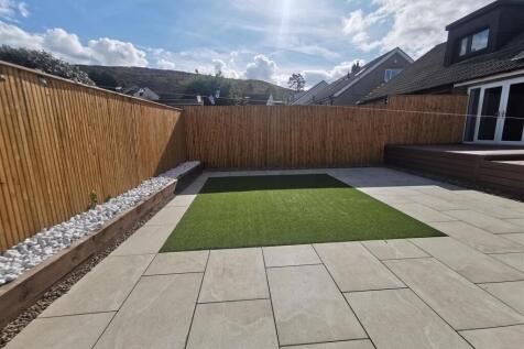 garden 1.jpg