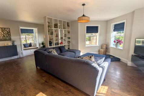 Living Dining Room