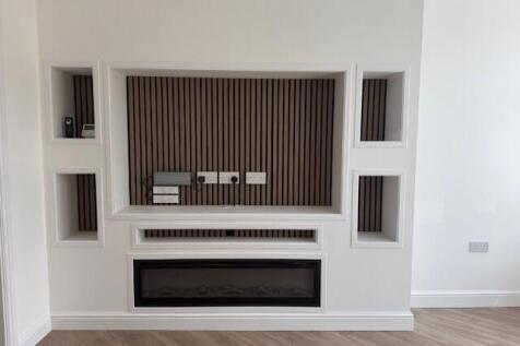 Lounge Fire &amp; Entertainment Area