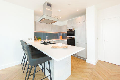 Kitchen Breakfast Bar