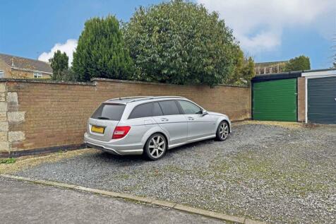 Garage &amp; Parking