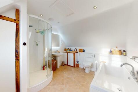 En Suite Shower Room