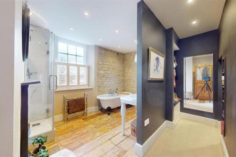 Bathroom &amp; Dressing Room