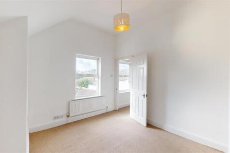 81-Radcliffe-Road-10042023_160726.jpg