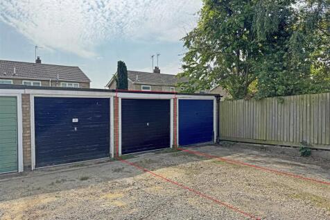 Garage &amp; Parking