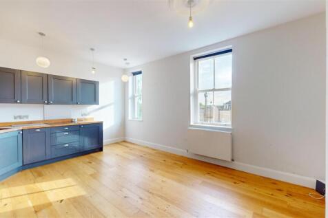 Flat-6-Brownlow-Quay-05162024_202538.jpg