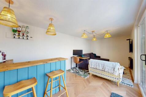 Office/Entertainment Space