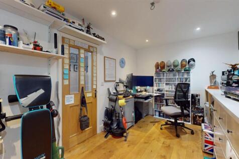 Office/Bedroom 4