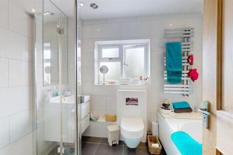 En Suite Bathroom