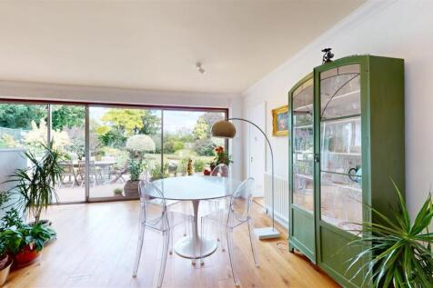 Breakfast Room