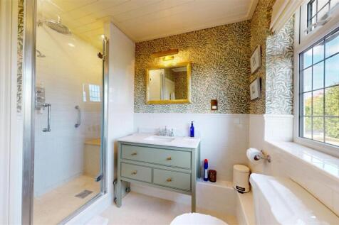 En Suite Shower Room