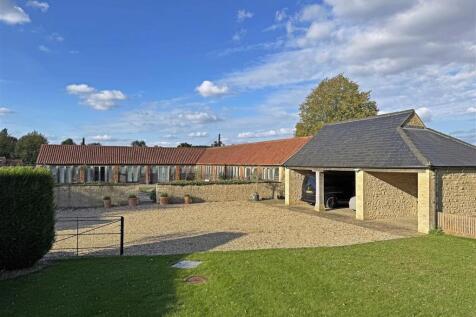 Main Street, Lolham, Maxey