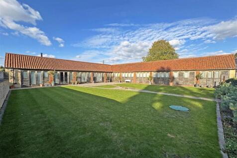 Main Street, Lolham, Maxey