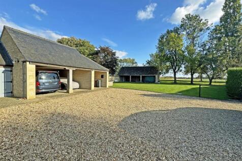 Car Port, Front Garden & Dutch Barn
