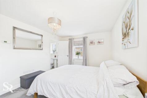 En-suite Bedroom