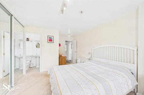 En-suite Bedroom