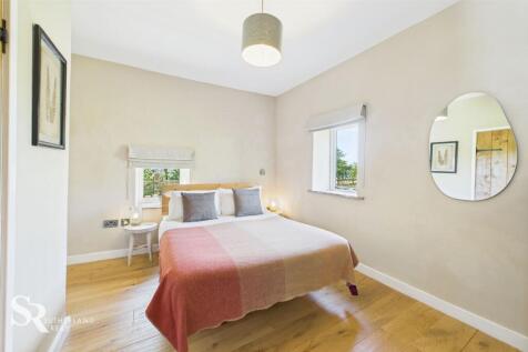 En-suite Bedroom
