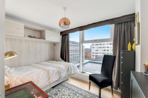 Bedroom/Office