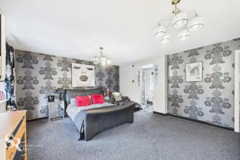 En-suite Bedroom