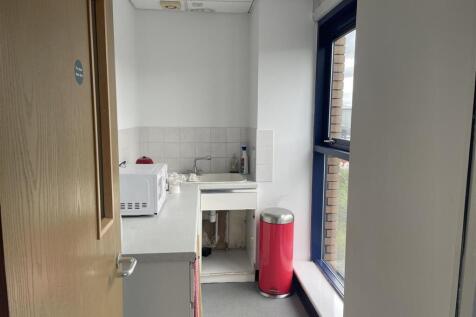 8. Kitchenette.jpeg
