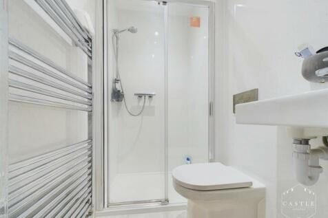 ENSUITE SHOWER ROOM
