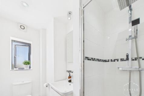 ENSUITE SHOWER ROOM
