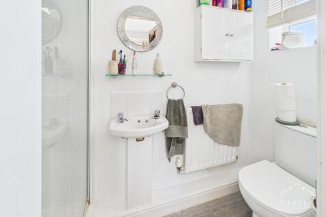 ENSUITE SHOWER ROOM