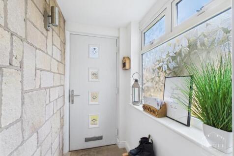 ENTRANCE PORCH