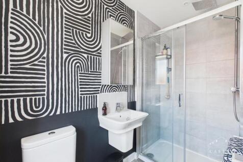 ENSUITE SHOWER ROOM