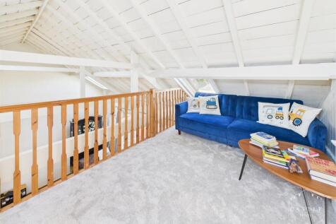 MEZZANINE SEATING AREA
