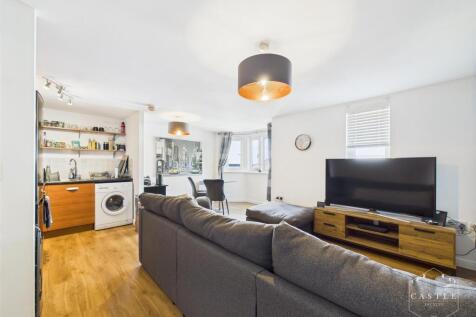 OPEN PLAN LIVING KITCHEN