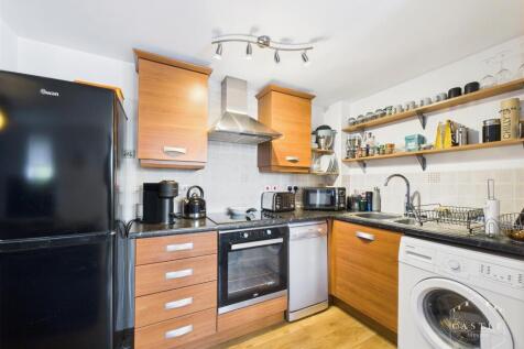 OPEN PLAN LIVING KITCHEN