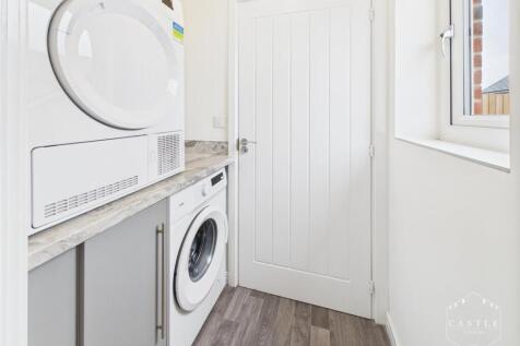 UTILITY/LAUNDRY ROOM