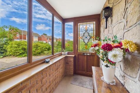 ENTRANCE PORCH