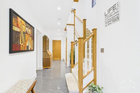ENTRANCE HALLWAY